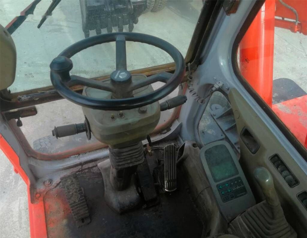 Ratastel ekskavaator Doosan 150W-7: pilt 6