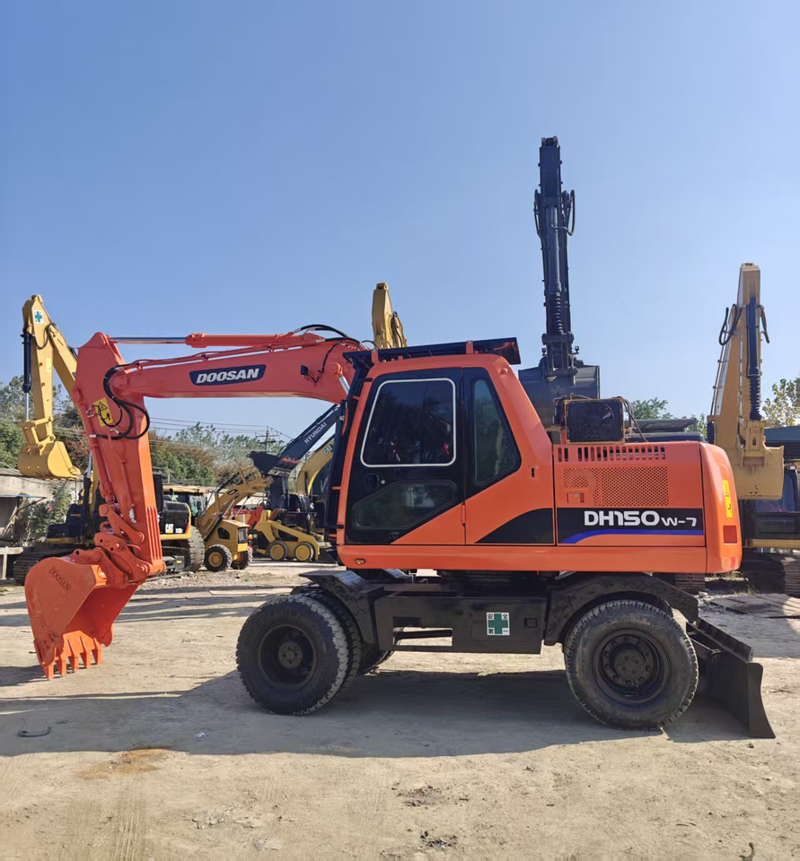 Doosan DH150W - Ratastel ekskavaator: pilt 2 Doosan DH150W - Ratastel ekskavaator: pilt 2