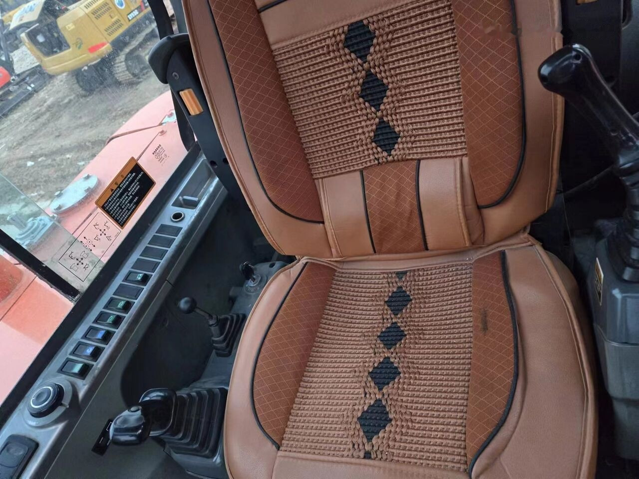 Doosan DX60-9 - Lintekskavaator: pilt 5 Doosan DX60-9 - Lintekskavaator: pilt 5