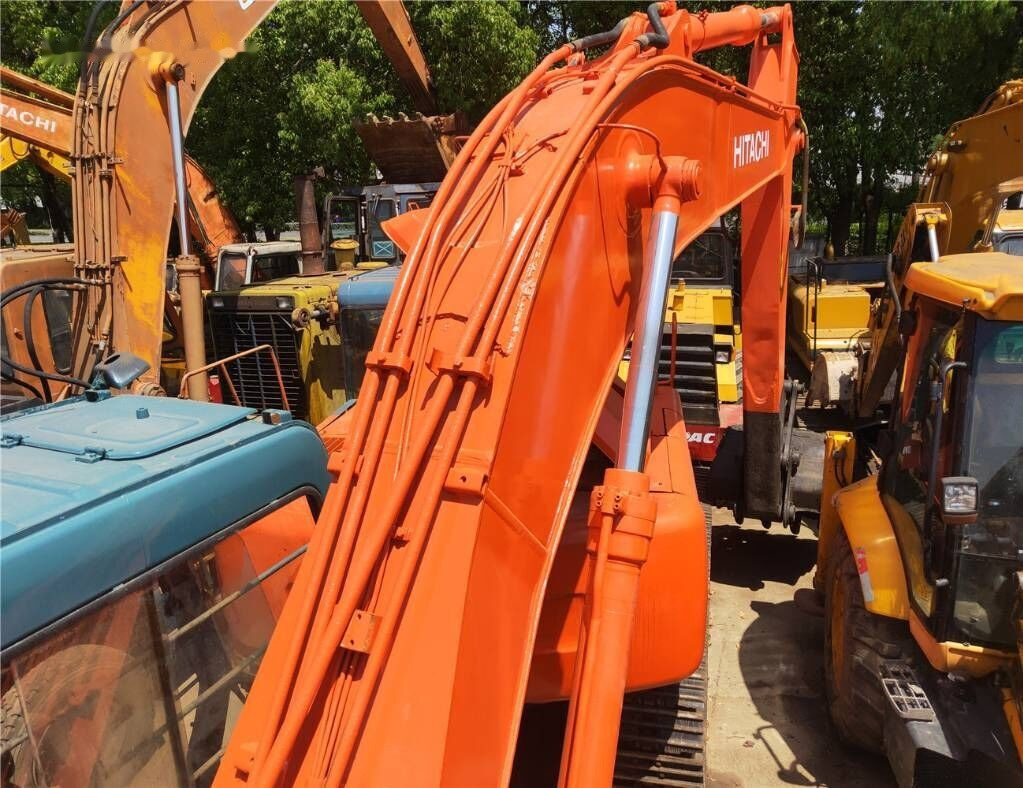 Hitachi EX 200 - Lintekskavaator: pilt 5 Hitachi EX 200 - Lintekskavaator: pilt 5