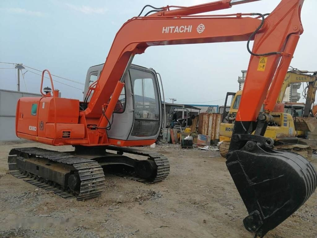 Hitachi EX 60 - Miniekskavaator: pilt 1 Hitachi EX 60 - Miniekskavaator: pilt 1