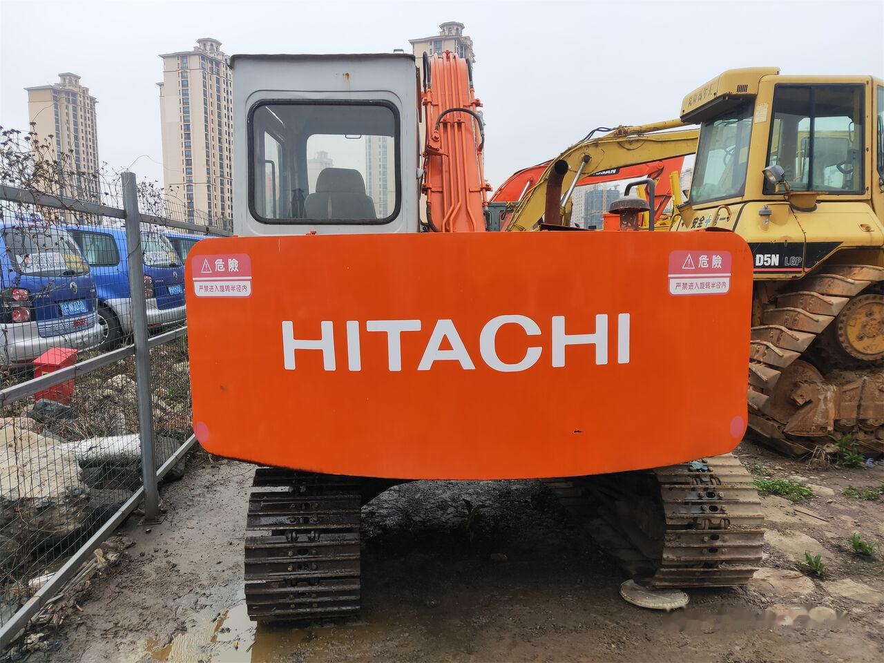 Hitachi EX60 - Lintekskavaator: pilt 3 Hitachi EX60 - Lintekskavaator: pilt 3