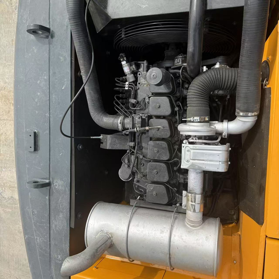 Hyundai 220LC-9S - Lintekskavaator: pilt 5 Hyundai 220LC-9S - Lintekskavaator: pilt 5