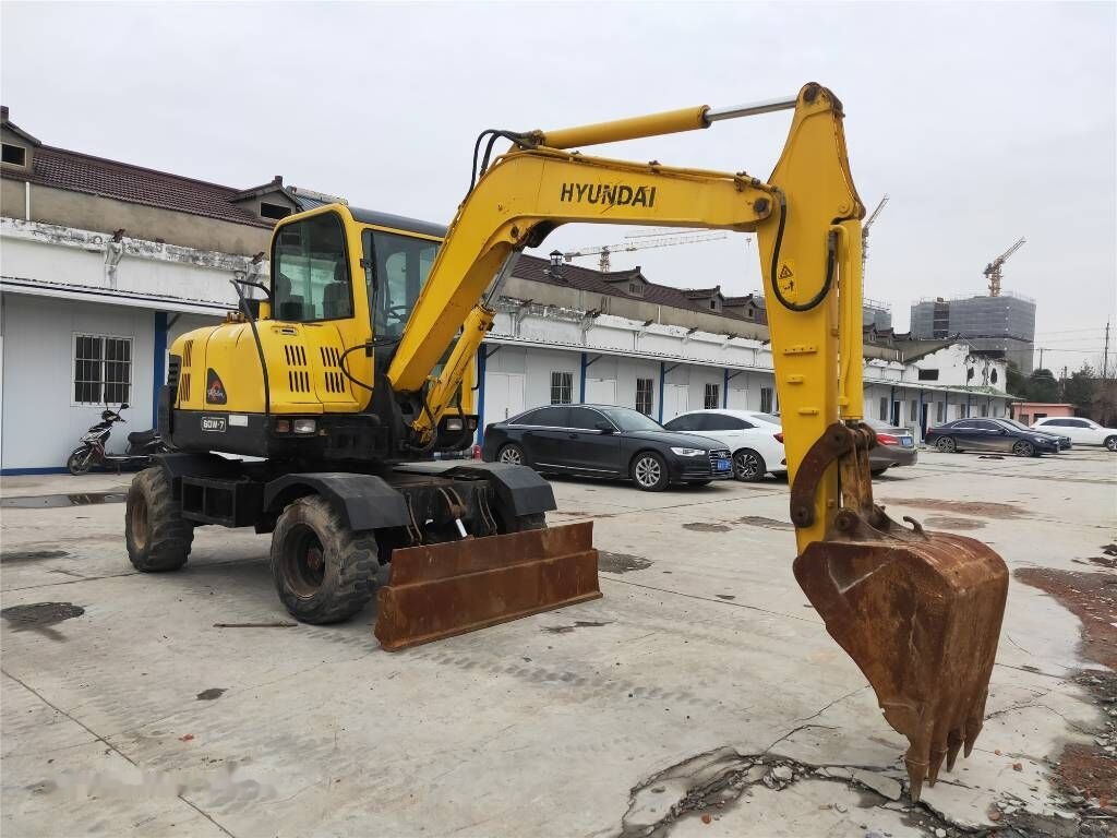 Hyundai Robex 60 W-7 - Ratastel ekskavaator: pilt 1 Hyundai Robex 60 W-7 - Ratastel ekskavaator: pilt 1