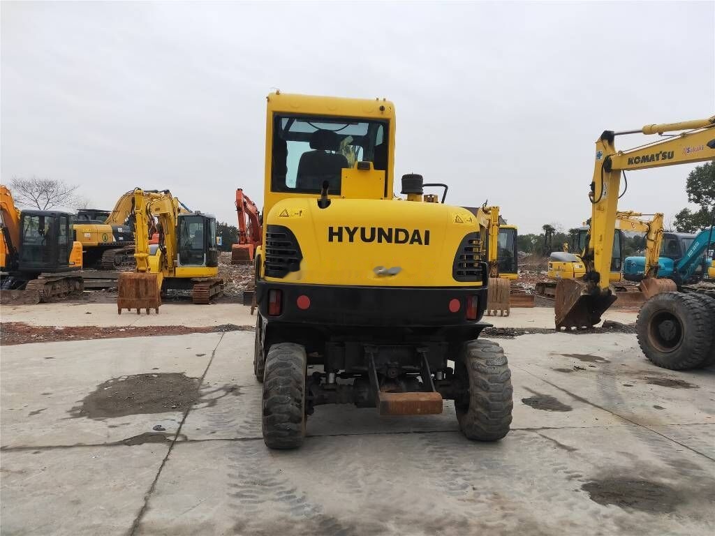 Hyundai Robex 60 W-7 - Ratastel ekskavaator: pilt 2 Hyundai Robex 60 W-7 - Ratastel ekskavaator: pilt 2