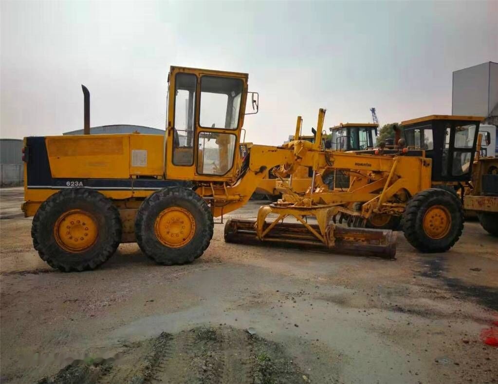 Komatsu GD623A - Teehöövel: pilt 3 Komatsu GD623A - Teehöövel: pilt 3