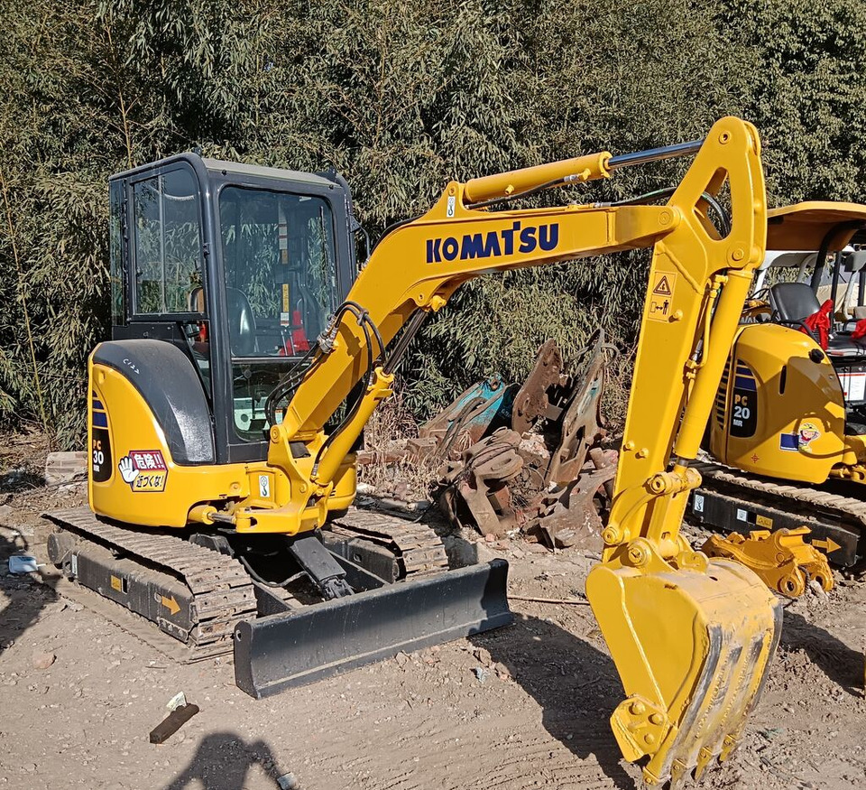 Komatsu PC30MR - Miniekskavaator: pilt 4 Komatsu PC30MR - Miniekskavaator: pilt 4
