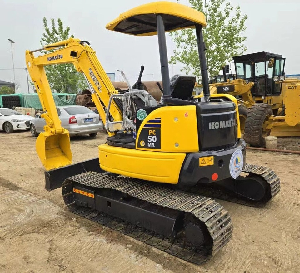 Miniekskavaator Komatsu PC50MR with canopy: pilt 7