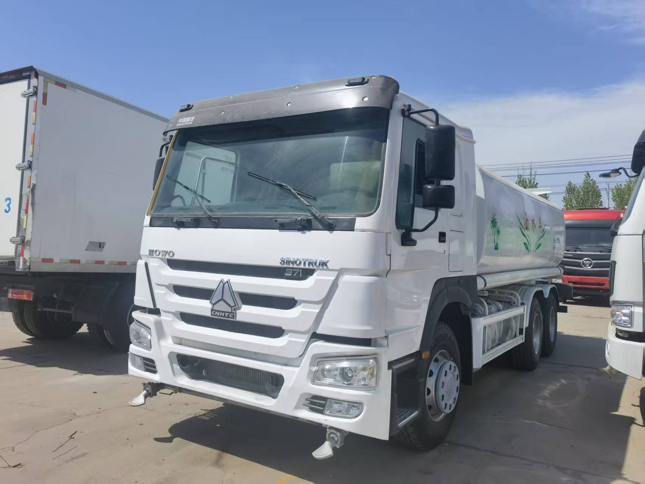 Sinotruk HOWO 371 6*4 Sprinkler truck - Kommunaal-/ Erisõiduk: pilt 2 Sinotruk HOWO 371 6*4 Sprinkler truck - Kommunaal-/ Erisõiduk: pilt 2