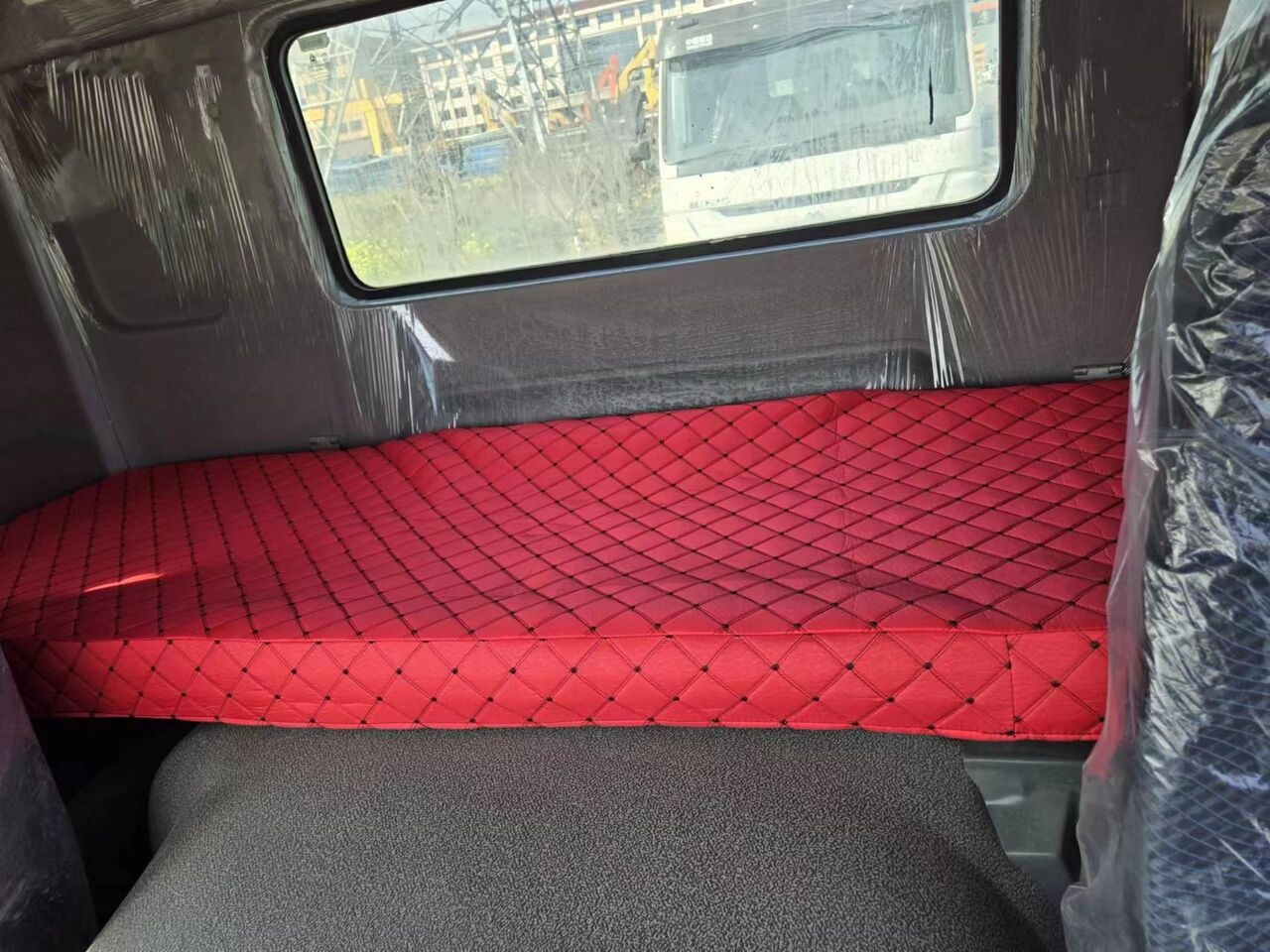 Howo 6x4 - Sadulveok: pilt 2 Howo 6x4 - Sadulveok: pilt 2