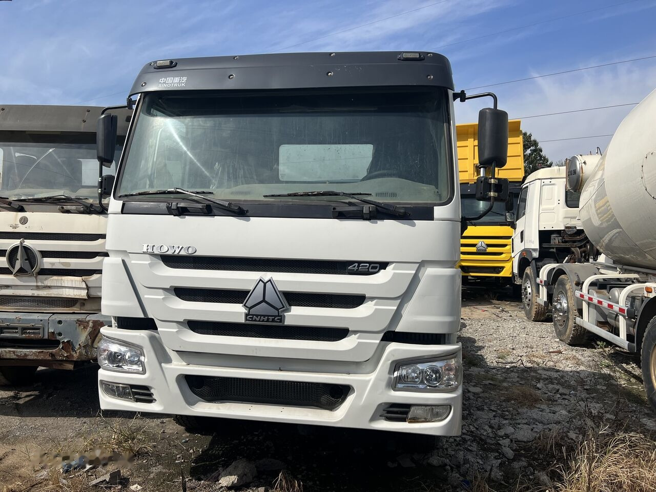 Sinotruk HOWO 420HP 6X4 Tractor - Sadulveok: pilt 4 Sinotruk HOWO 420HP 6X4 Tractor - Sadulveok: pilt 4