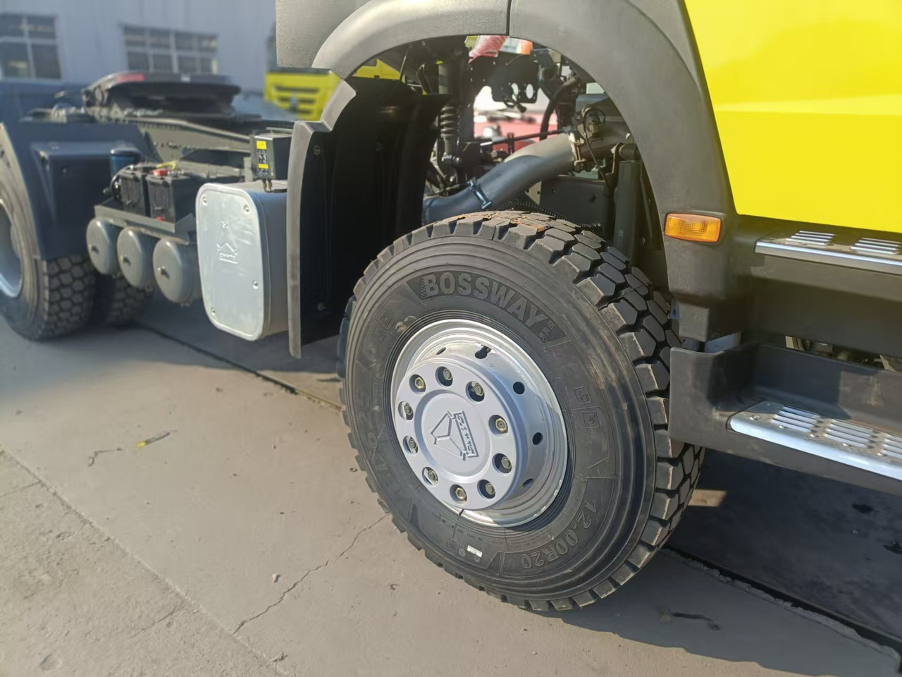 Sinotruk HOWO 430 6*4 Tractor - Sadulveok: pilt 5 Sinotruk HOWO 430 6*4 Tractor - Sadulveok: pilt 5