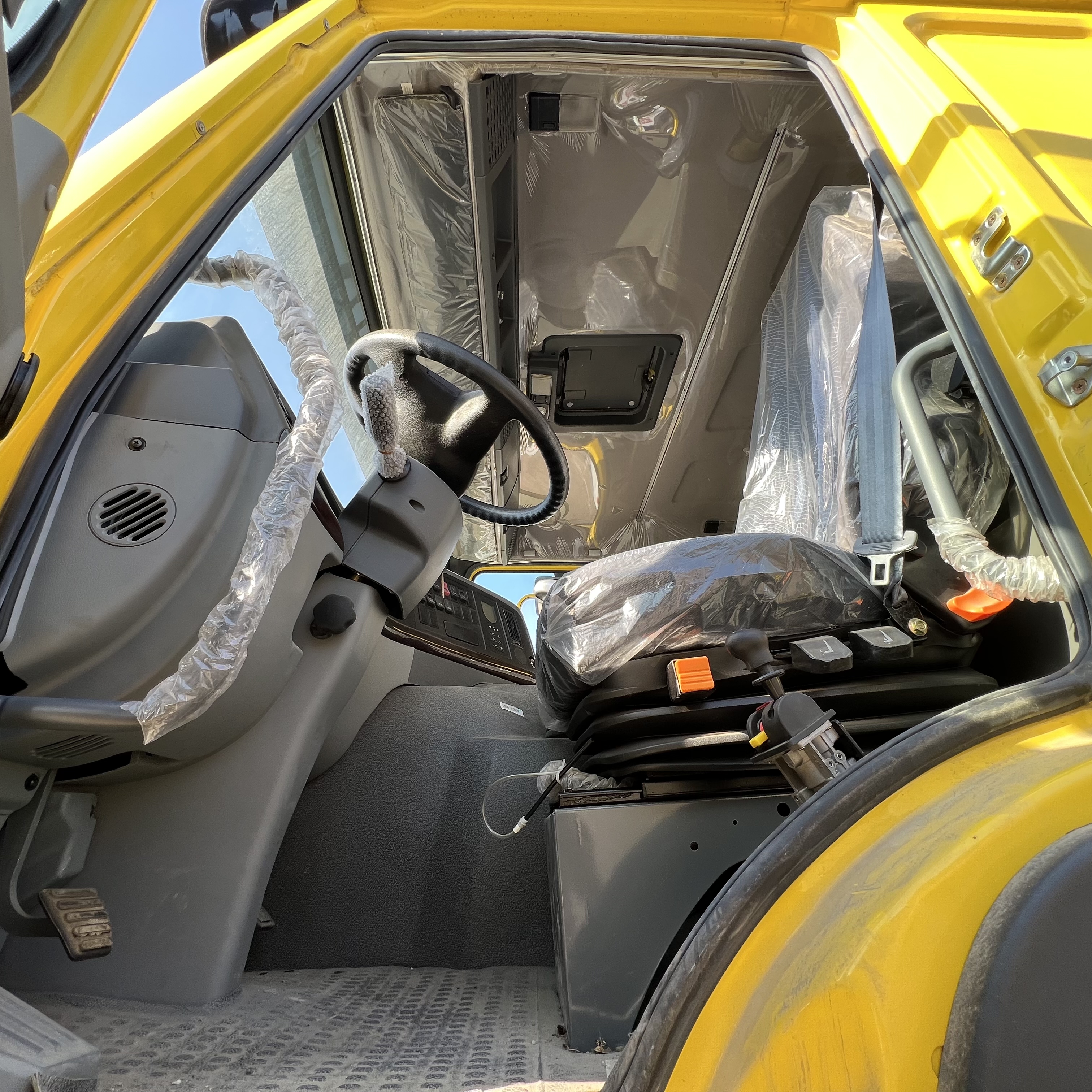 Sinotruk HOWO 371 6*4 Dump truck - Kallurauto: pilt 2 Sinotruk HOWO 371 6*4 Dump truck - Kallurauto: pilt 2