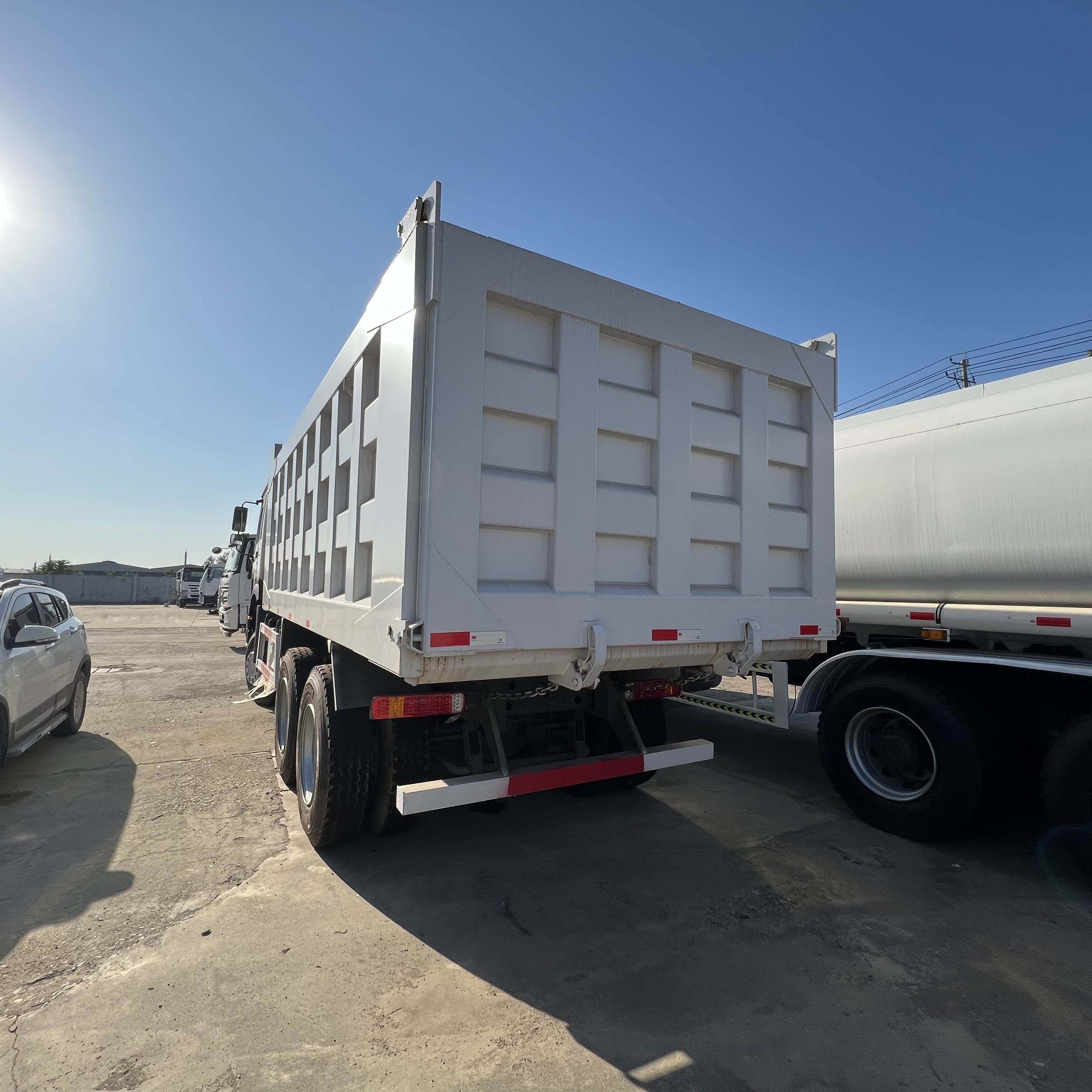 Sinotruk HOWO 371 6*4 Dump truck - Kallurauto: pilt 4 Sinotruk HOWO 371 6*4 Dump truck - Kallurauto: pilt 4