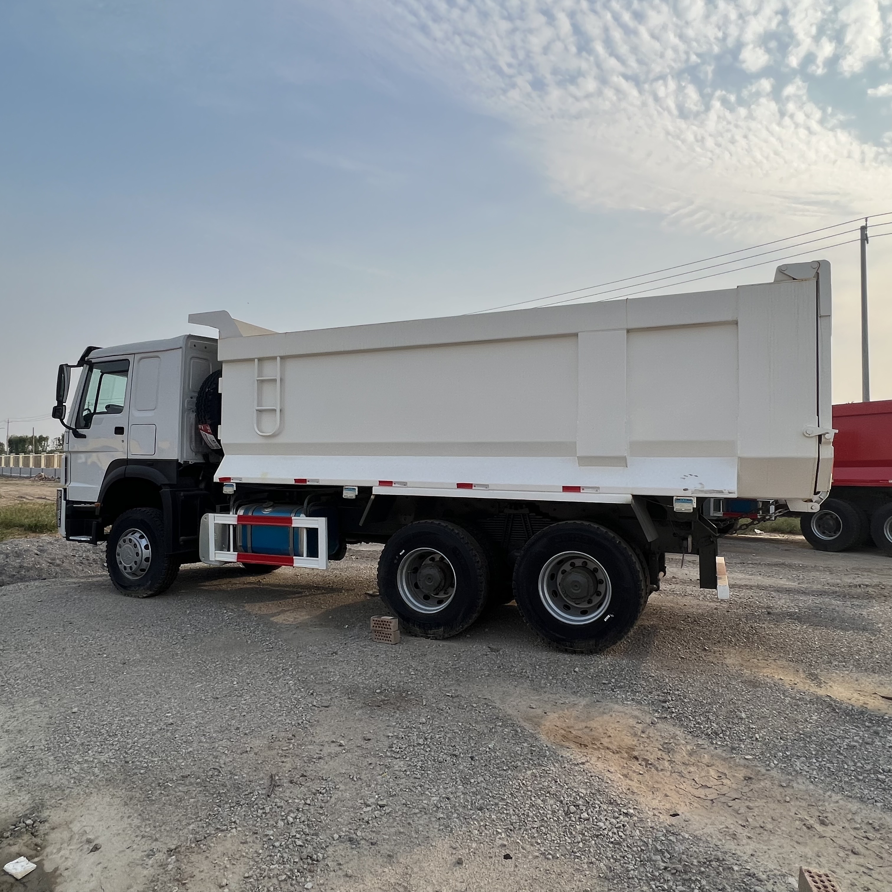 Kallurauto Sinotruk HOWO 371 6*4 Dump truck: pilt 7