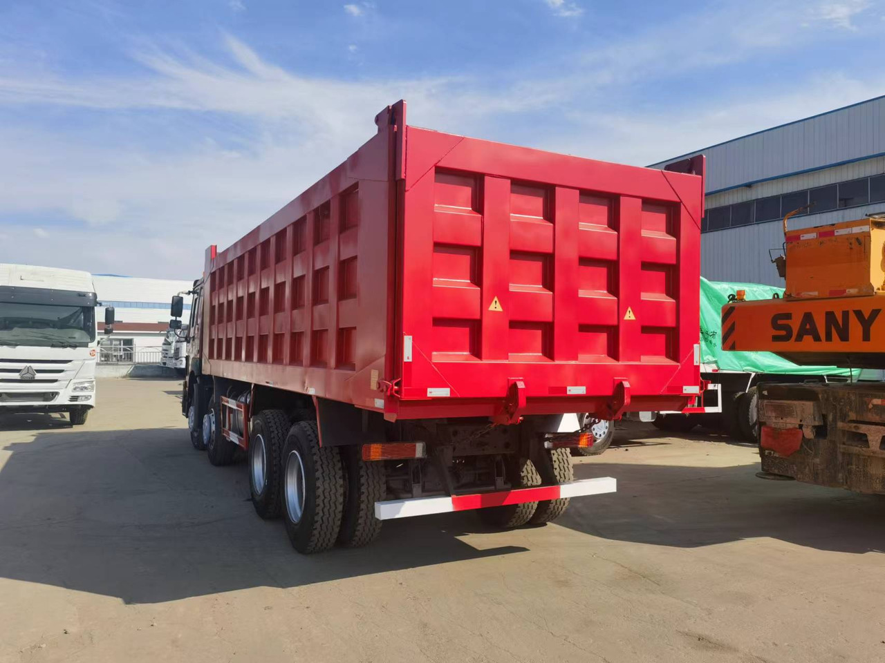 Kallurauto Sinotruk HOWO 371 8*4 Dump truck: pilt 7