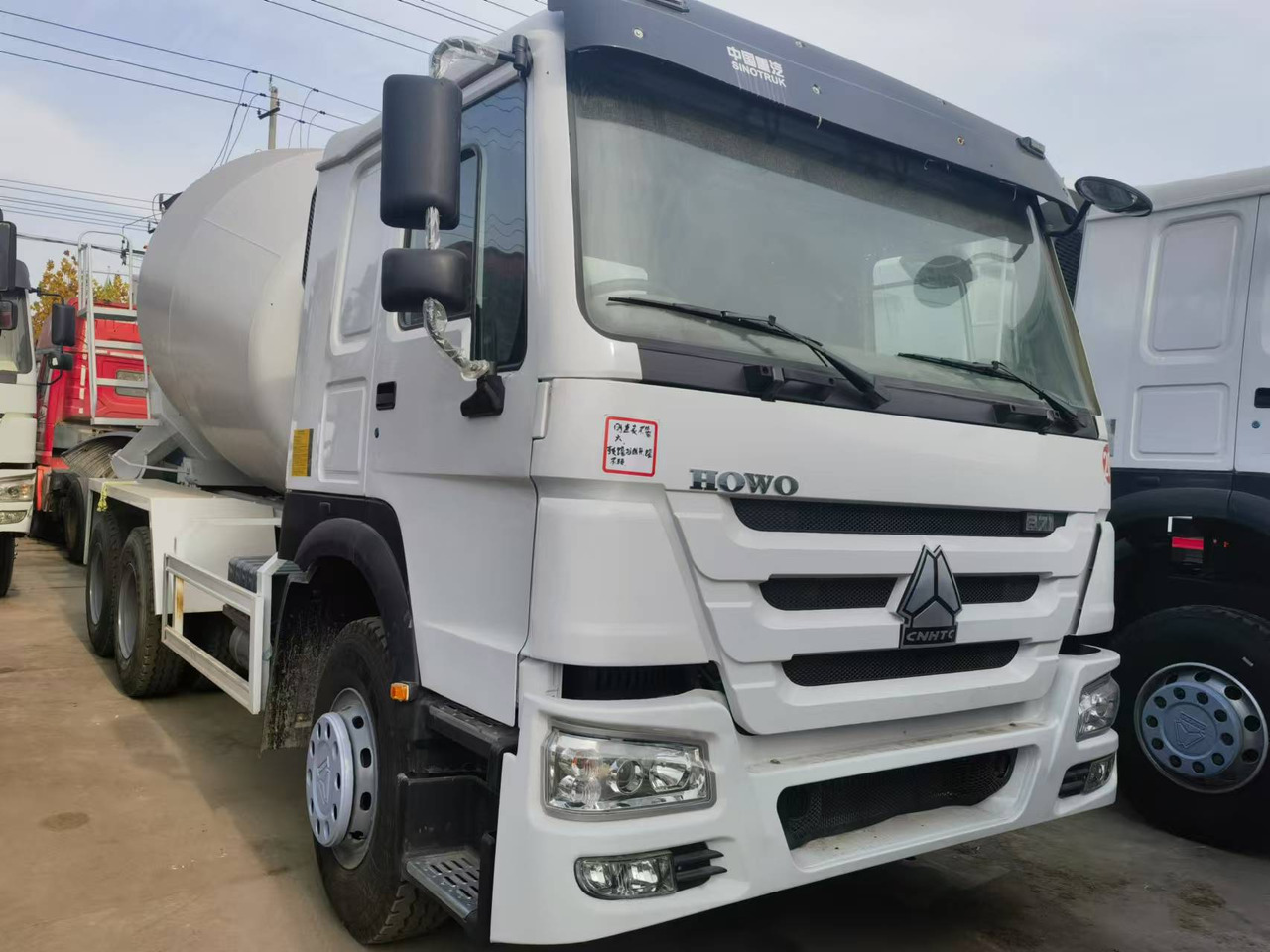 Sinotruk HOWO 371 Concrete mixer truck - Autobetoonisegisti: pilt 1 Sinotruk HOWO 371 Concrete mixer truck - Autobetoonisegisti: pilt 1