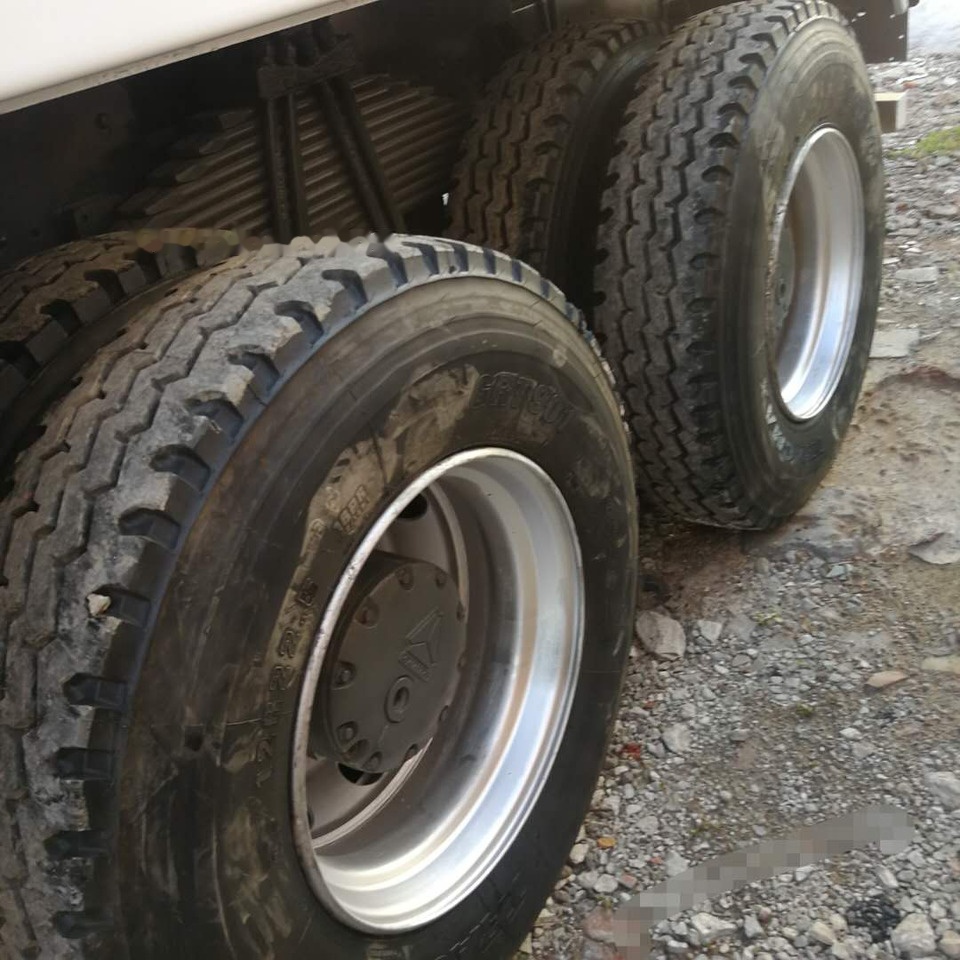 Mini kallur Sinotruk HOWO 8*4 dump truck: pilt 7