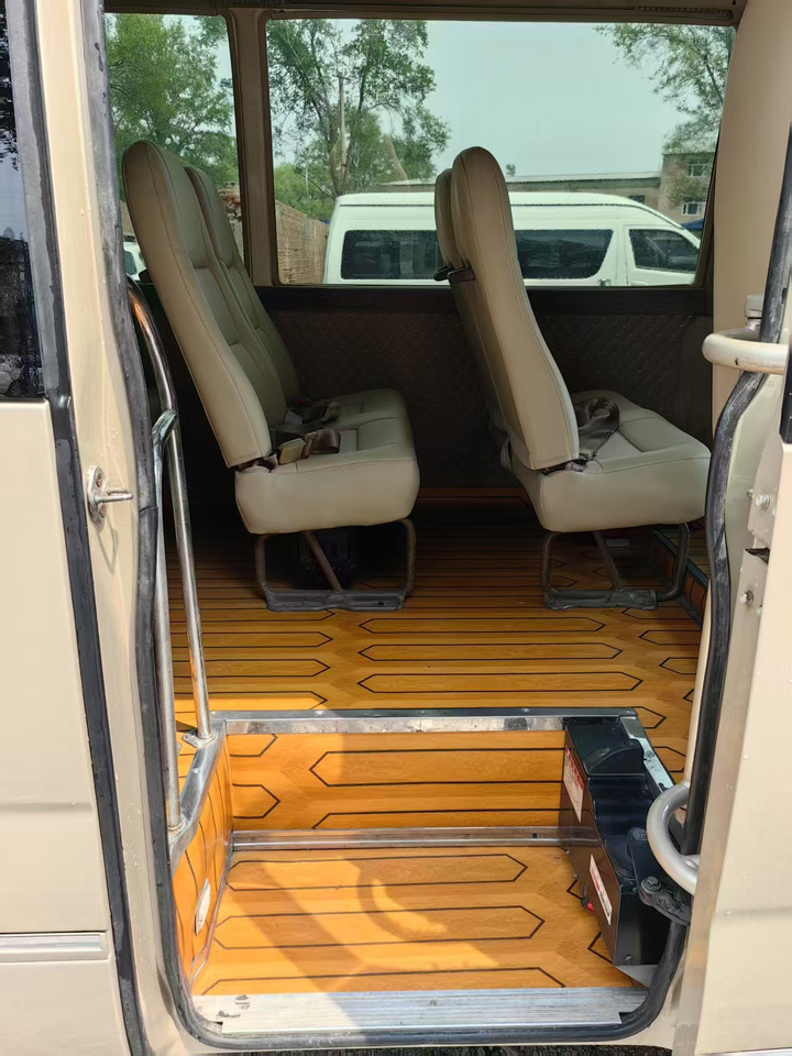 Toyota Coaster - Väikebuss, Mikrobuss: pilt 4 Toyota Coaster - Väikebuss, Mikrobuss: pilt 4