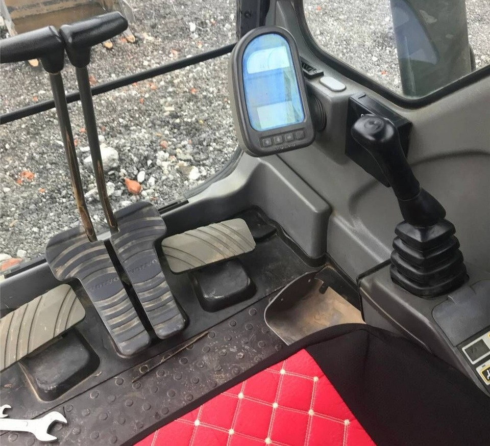 Volvo EC 140 B LC - Lintekskavaator: pilt 3 Volvo EC 140 B LC - Lintekskavaator: pilt 3