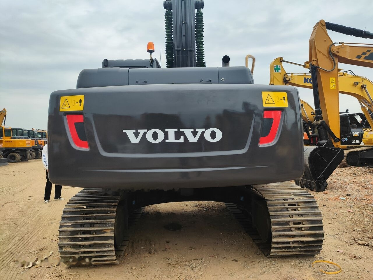 Volvo EC210 - Lintekskavaator: pilt 3 Volvo EC210 - Lintekskavaator: pilt 3