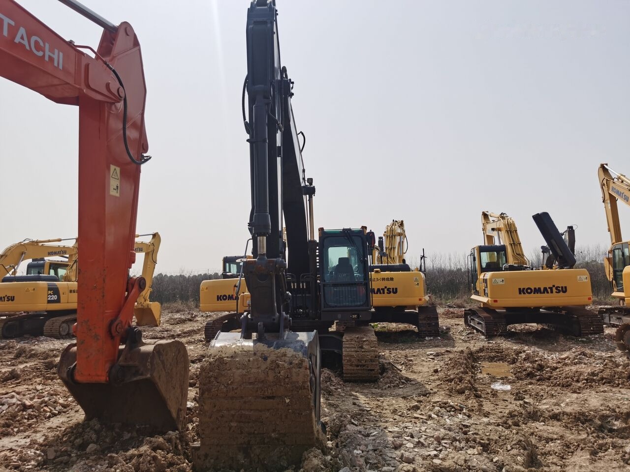 Volvo EC210D - Lintekskavaator: pilt 3 Volvo EC210D - Lintekskavaator: pilt 3