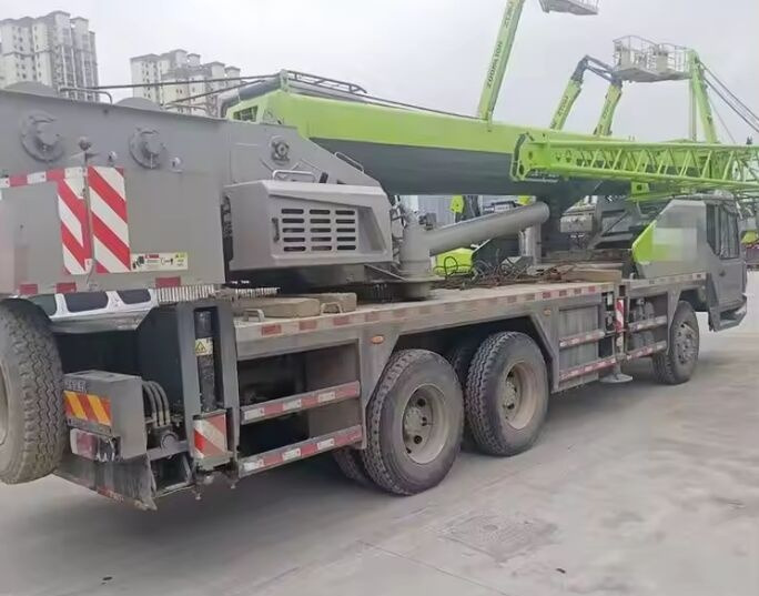 Zoomlion ZTC250-1 - Autokraana: pilt 3 Zoomlion ZTC250-1 - Autokraana: pilt 3