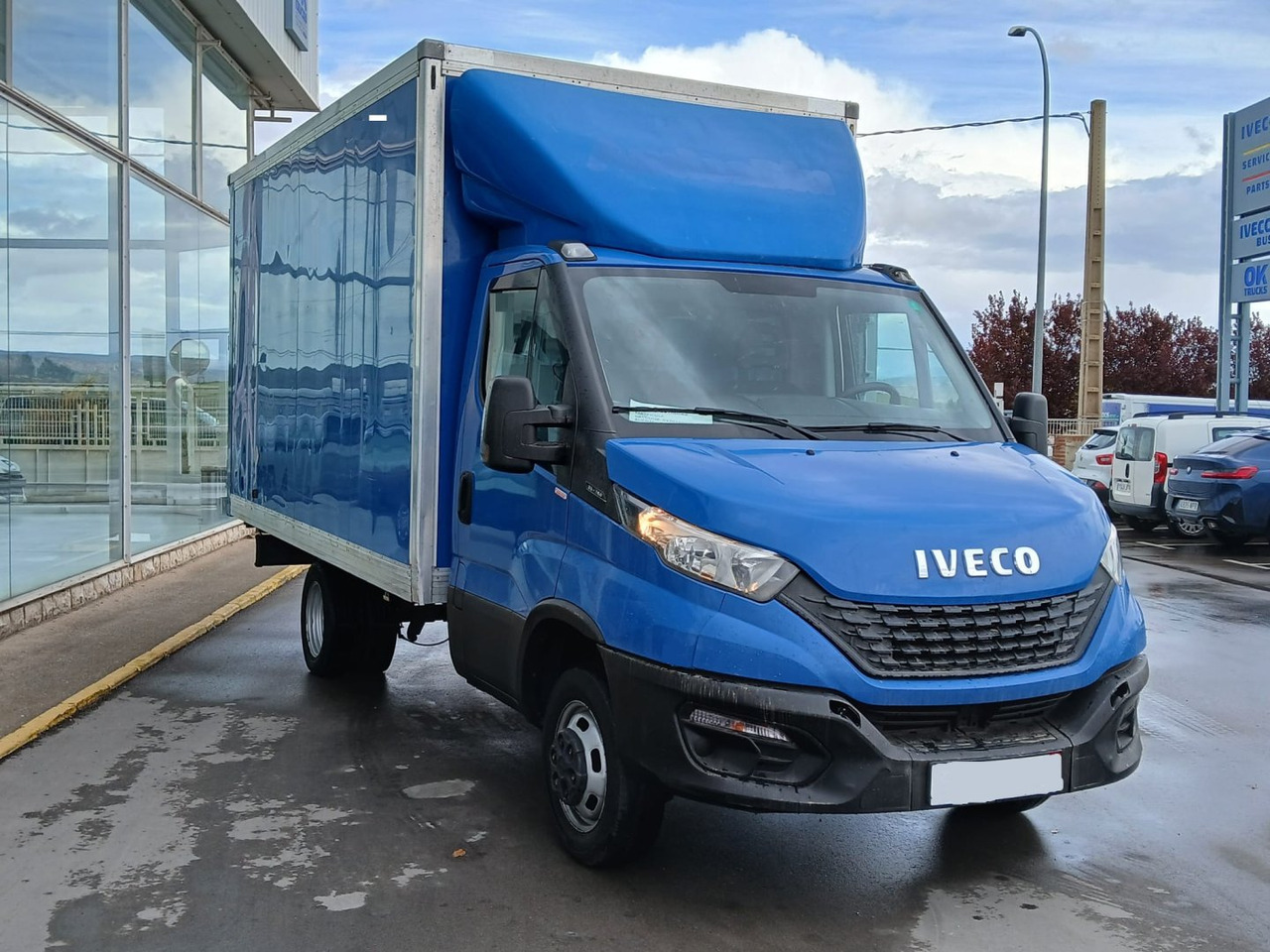 Caja cerrada IVECO 35C16 20m3 - Tarbesõiduk furgoon: pilt 3 Caja cerrada IVECO 35C16 20m3 - Tarbesõiduk furgoon: pilt 3