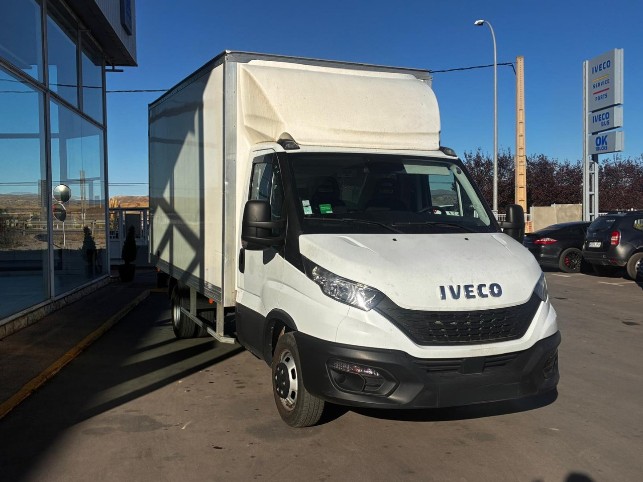 Caja cerrada IVECO 35C16 20m3 con puertas traseras - Tarbesõiduk furgoon: pilt 3 Caja cerrada IVECO 35C16 20m3 con puertas traseras - Tarbesõiduk furgoon: pilt 3