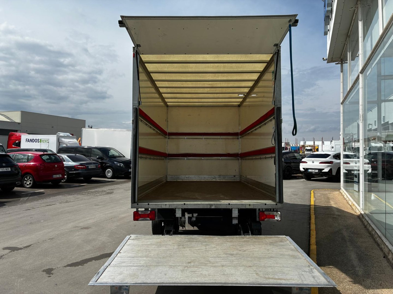 Caja cerrada IVECO 35C16 3.0 20m3 - Tarbesõiduk furgoon: pilt 5 Caja cerrada IVECO 35C16 3.0 20m3 - Tarbesõiduk furgoon: pilt 5