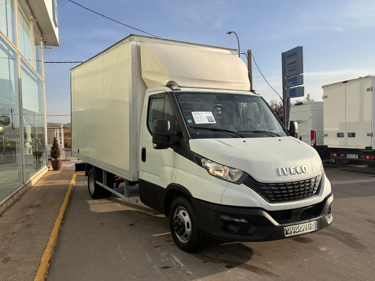 Caja cerrada IVECO 35C16 3.0 20m3 con puertas traseras - Tarbesõiduk furgoon: pilt 3 Caja cerrada IVECO 35C16 3.0 20m3 con puertas traseras - Tarbesõiduk furgoon: pilt 3
