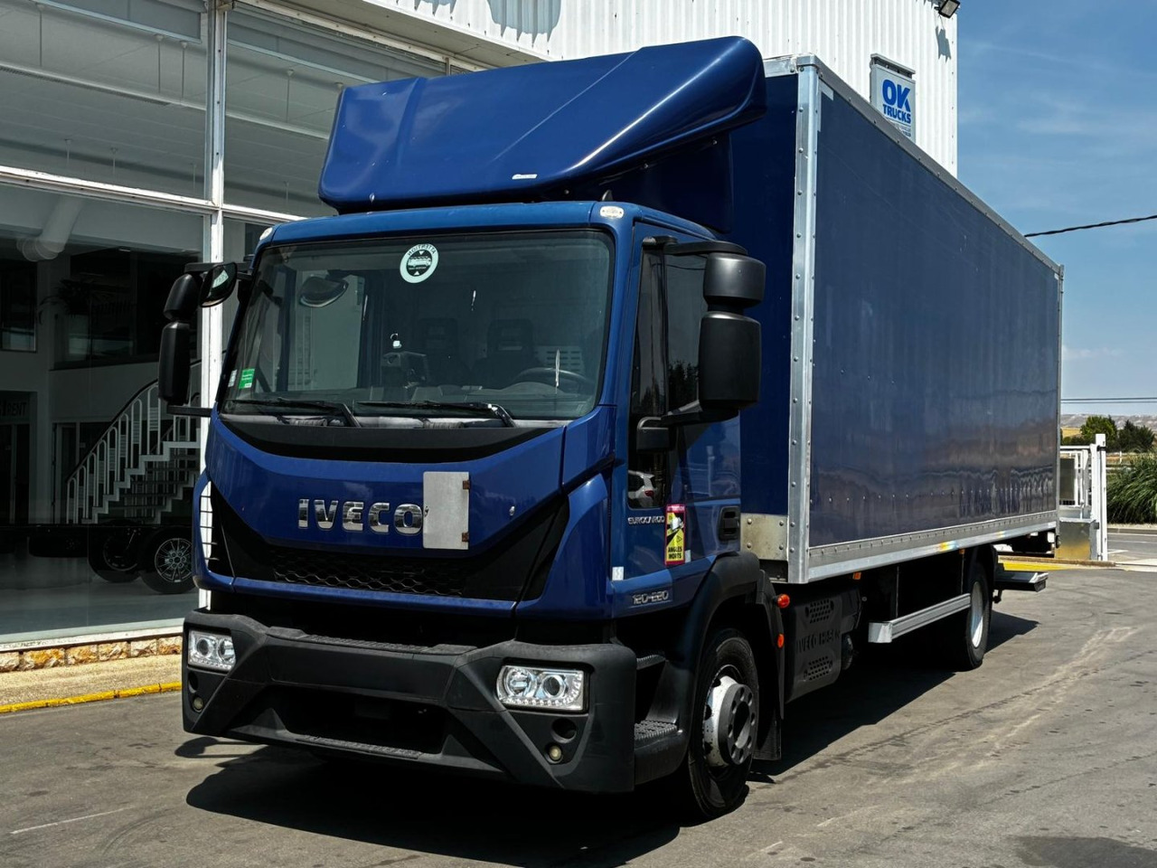 Caja cerrada IVECO Eurocargo ML 120 E22 - Kasti veoauto: pilt 1 Caja cerrada IVECO Eurocargo ML 120 E22 - Kasti veoauto: pilt 1