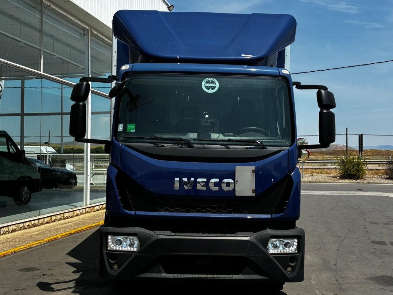 Caja cerrada IVECO Eurocargo ML 120 E22 - Kasti veoauto: pilt 2 Caja cerrada IVECO Eurocargo ML 120 E22 - Kasti veoauto: pilt 2