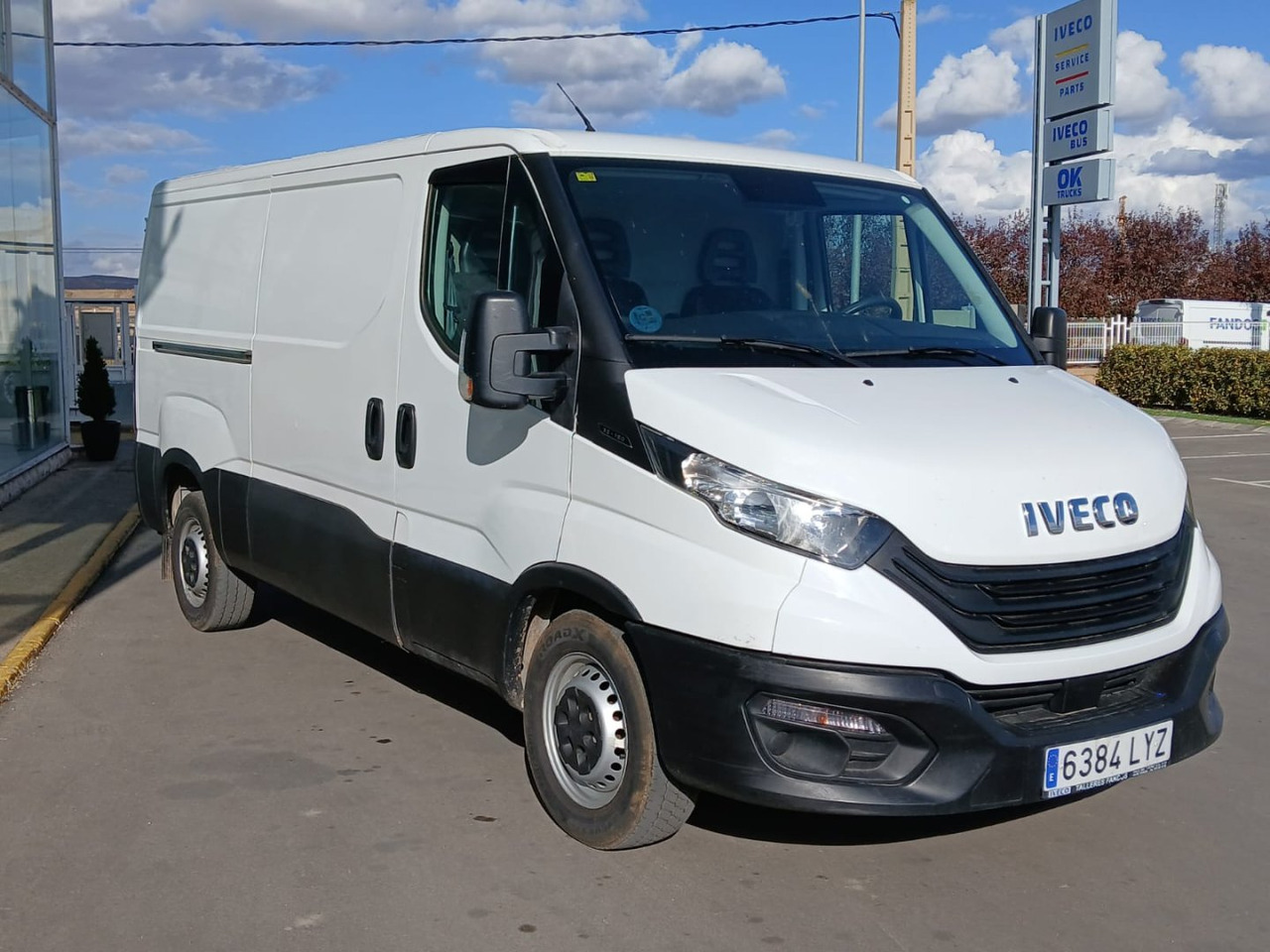 Furgón IVECO 35S16 V 9m3 - Kaubik: pilt 3 Furgón IVECO 35S16 V 9m3 - Kaubik: pilt 3
