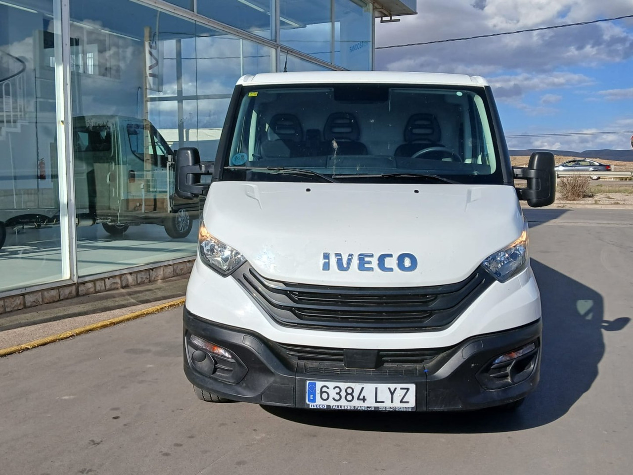 Furgón IVECO 35S16 V 9m3 - Kaubik: pilt 2 Furgón IVECO 35S16 V 9m3 - Kaubik: pilt 2