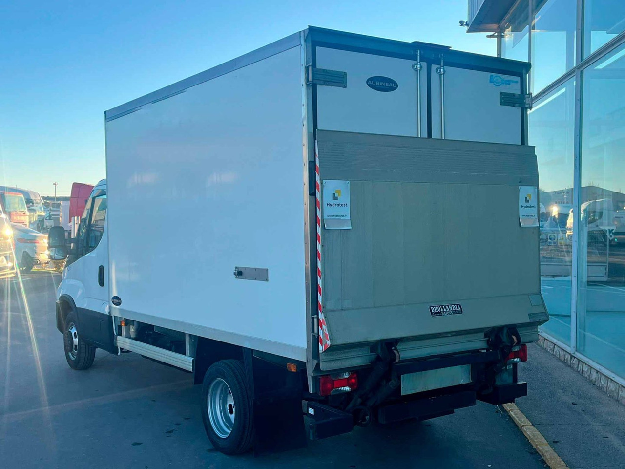 Isotermo IVECO 35C14 ISOTERMO PUERTA ELEVADORA - Tarbesõiduk furgoon: pilt 4 Isotermo IVECO 35C14 ISOTERMO PUERTA ELEVADORA - Tarbesõiduk furgoon: pilt 4