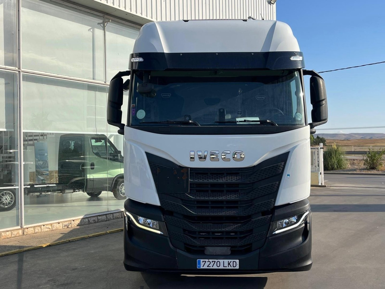 Cabeza Tractora IVECO 460 AUTOMATICO CON INTARDER - Sadulveok: pilt 2 Cabeza Tractora IVECO 460 AUTOMATICO CON INTARDER - Sadulveok: pilt 2