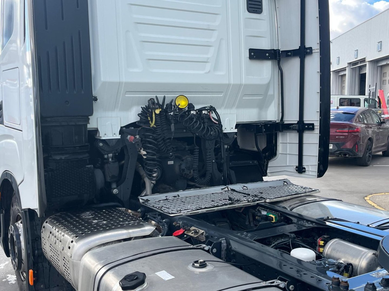 Cabeza Tractora IVECO 460 AUTOMATICO CON INTARDER - Sadulveok: pilt 4 Cabeza Tractora IVECO 460 AUTOMATICO CON INTARDER - Sadulveok: pilt 4