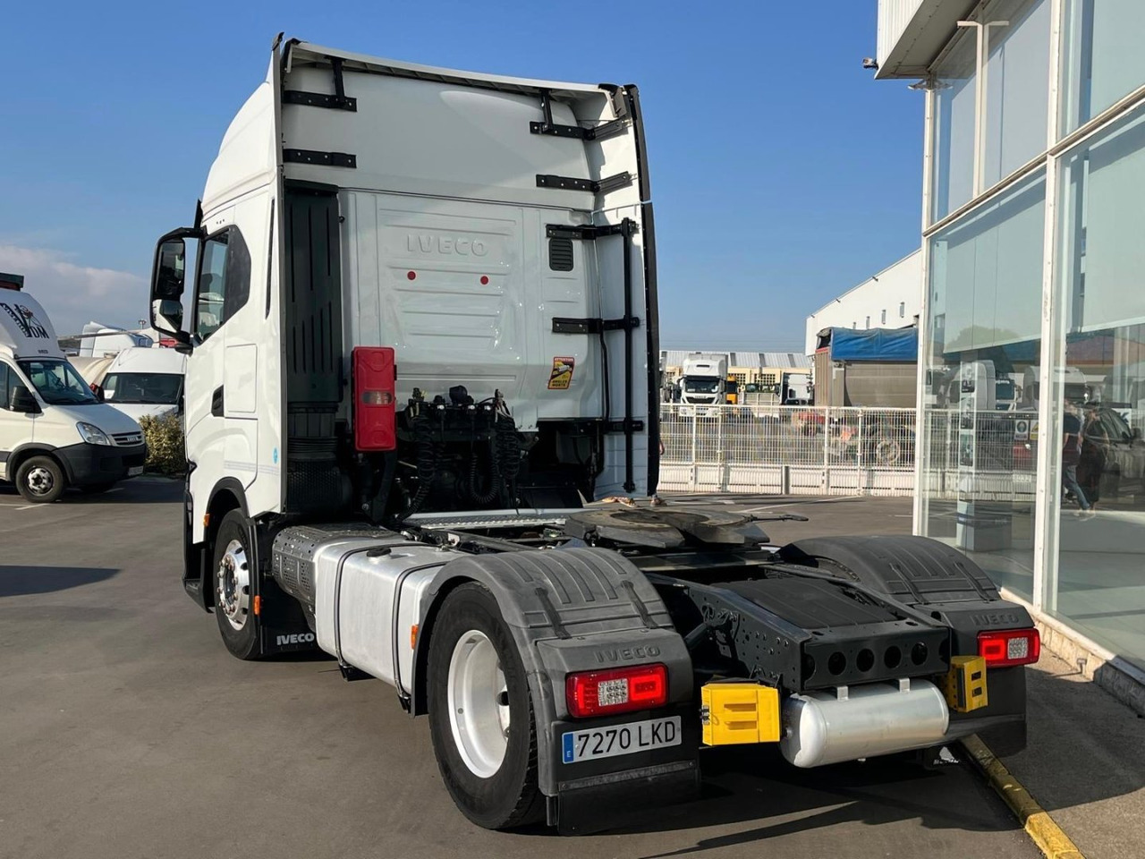 Cabeza Tractora IVECO 460 AUTOMATICO CON INTARDER - Sadulveok: pilt 4 Cabeza Tractora IVECO 460 AUTOMATICO CON INTARDER - Sadulveok: pilt 4