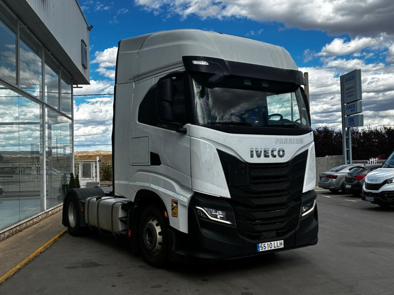 Cabeza Tractora IVECO 460 AUTOMATICO INTARDER ADR - Sadulveok: pilt 3 Cabeza Tractora IVECO 460 AUTOMATICO INTARDER ADR - Sadulveok: pilt 3