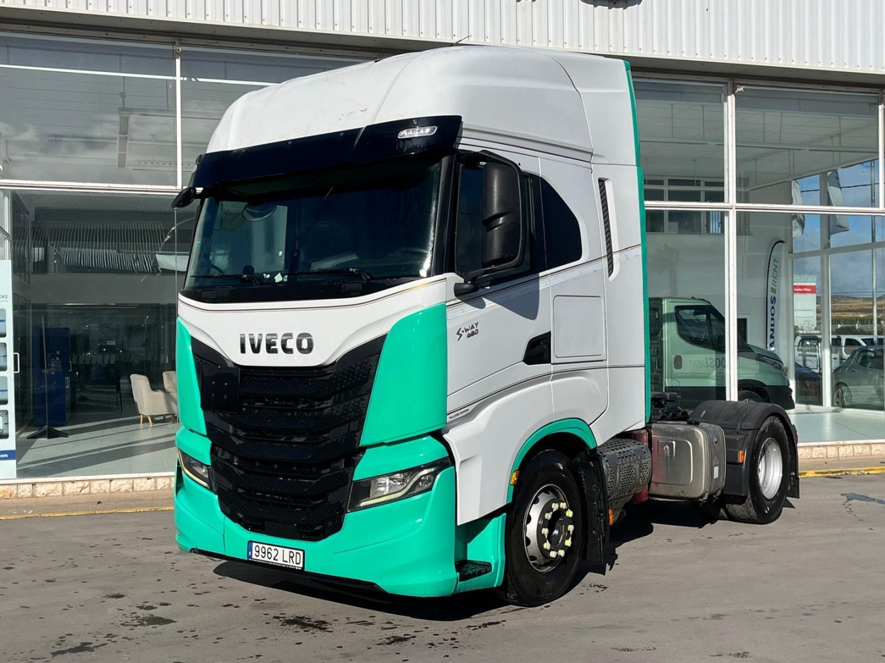 Cabeza Tractora IVECO 460 AUTOMATICO INTARDER - Sadulveok: pilt 1 Cabeza Tractora IVECO 460 AUTOMATICO INTARDER - Sadulveok: pilt 1