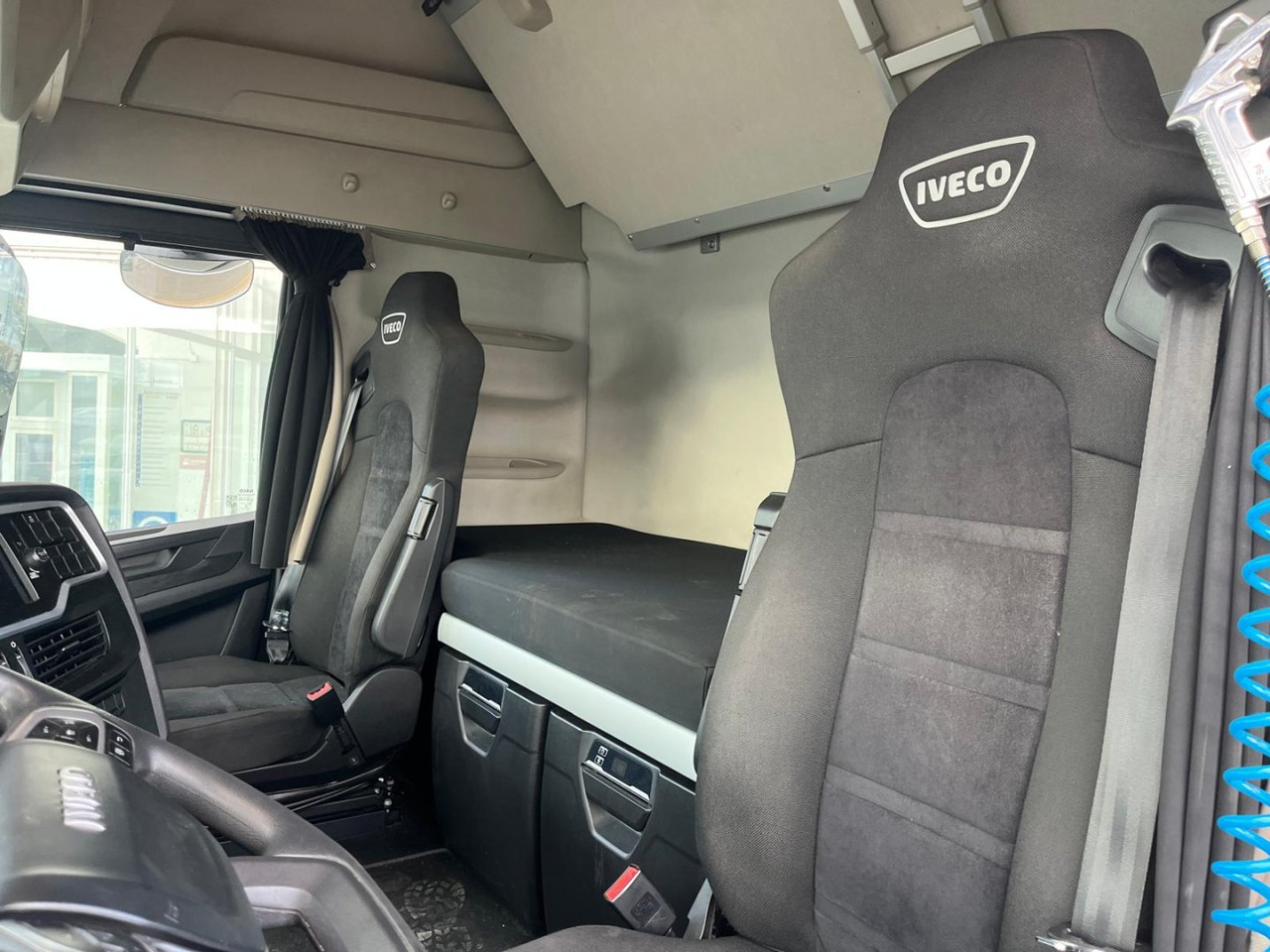 Cabeza Tractora IVECO S-WAY 510 AUTOMATICO CON INTARDER liising Cabeza Tractora IVECO S-WAY 510 AUTOMATICO CON INTARDER: pilt 9 Cabeza Tractora IVECO S-WAY 510 AUTOMATICO CON INTARDER liising Cabeza Tractora IVECO S-WAY 510 AUTOMATICO CON INTARDER: pilt 9