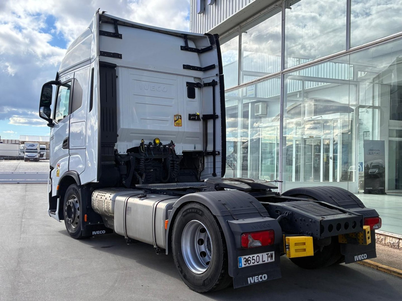 Cabeza Tractora IVECO S-WAY 510 AUTOMATICO CON INTARDER - Sadulveok: pilt 4 Cabeza Tractora IVECO S-WAY 510 AUTOMATICO CON INTARDER - Sadulveok: pilt 4