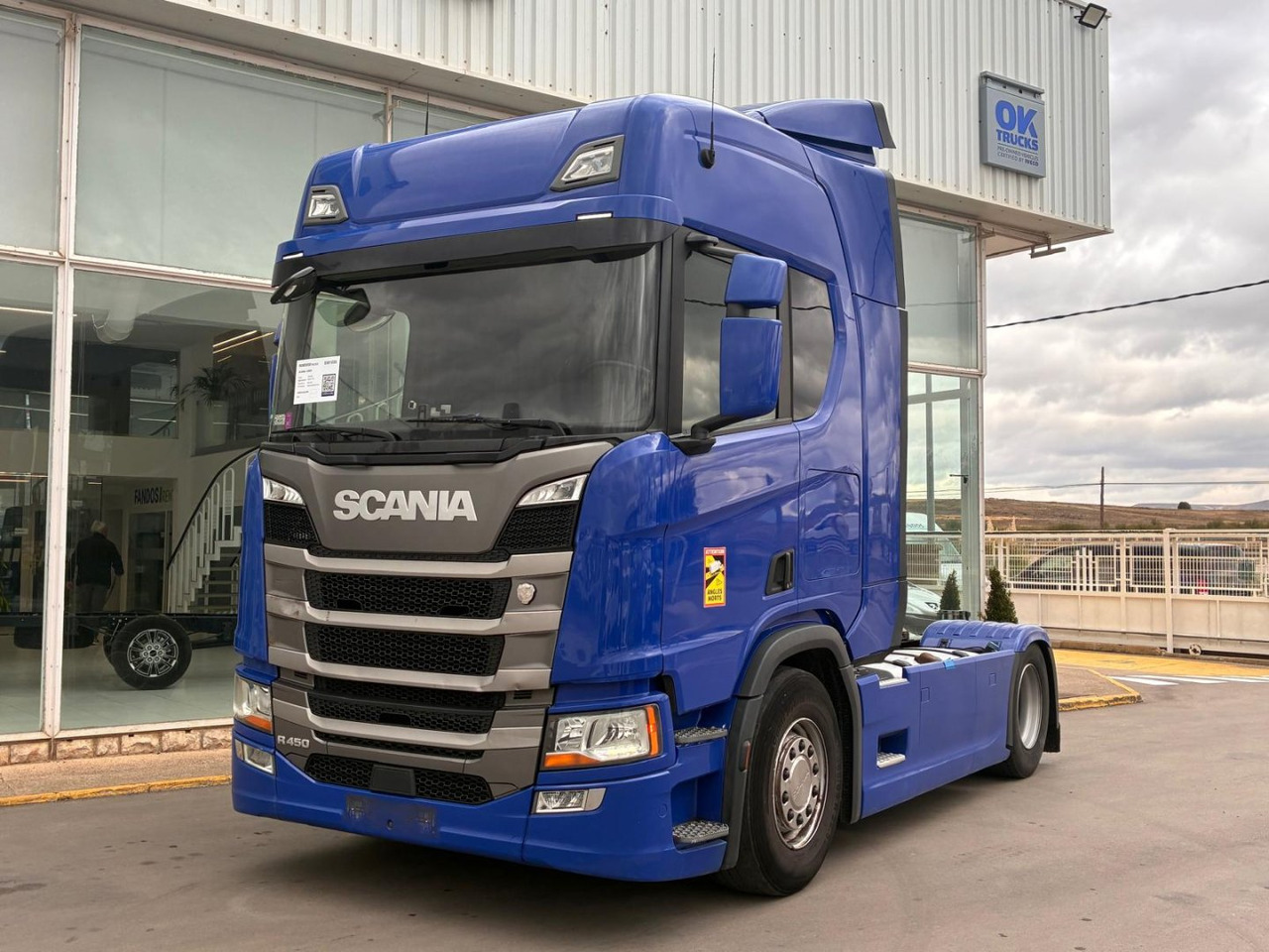 Cabeza Tractora Scania R450 AUTOMATICO-INTARDER - Sadulveok: pilt 1 Cabeza Tractora Scania R450 AUTOMATICO-INTARDER - Sadulveok: pilt 1