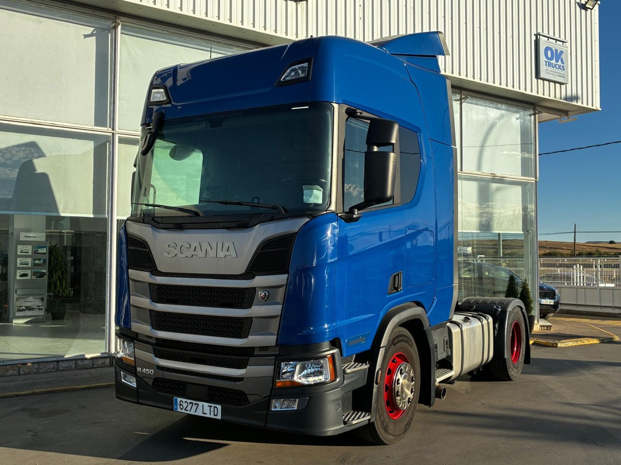 Cabeza Tractora Scania R450 AUTOMATICO-INTARDER - Sadulveok: pilt 1 Cabeza Tractora Scania R450 AUTOMATICO-INTARDER - Sadulveok: pilt 1