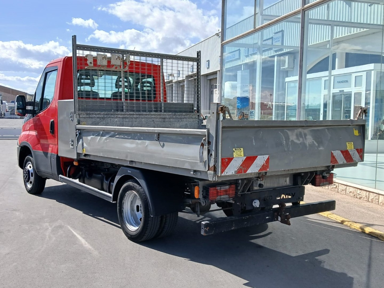 Volquete/Dumper IVECO 35C12 CAJA BASCULANTE - Tarbesõiduk kallur: pilt 4 Volquete/Dumper IVECO 35C12 CAJA BASCULANTE - Tarbesõiduk kallur: pilt 4