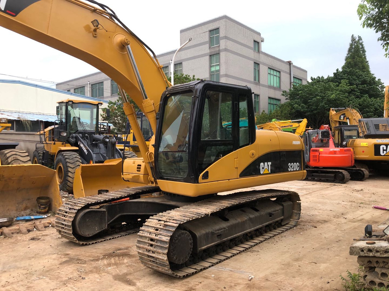 CAT 320CL CAT 320D 320GC - Lintekskavaator: pilt 1 CAT 320CL CAT 320D 320GC - Lintekskavaator: pilt 1