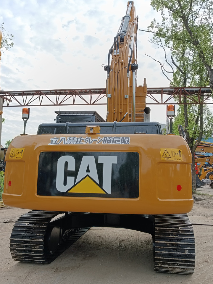 CAT 324 D L - Lintekskavaator: pilt 3 CAT 324 D L - Lintekskavaator: pilt 3