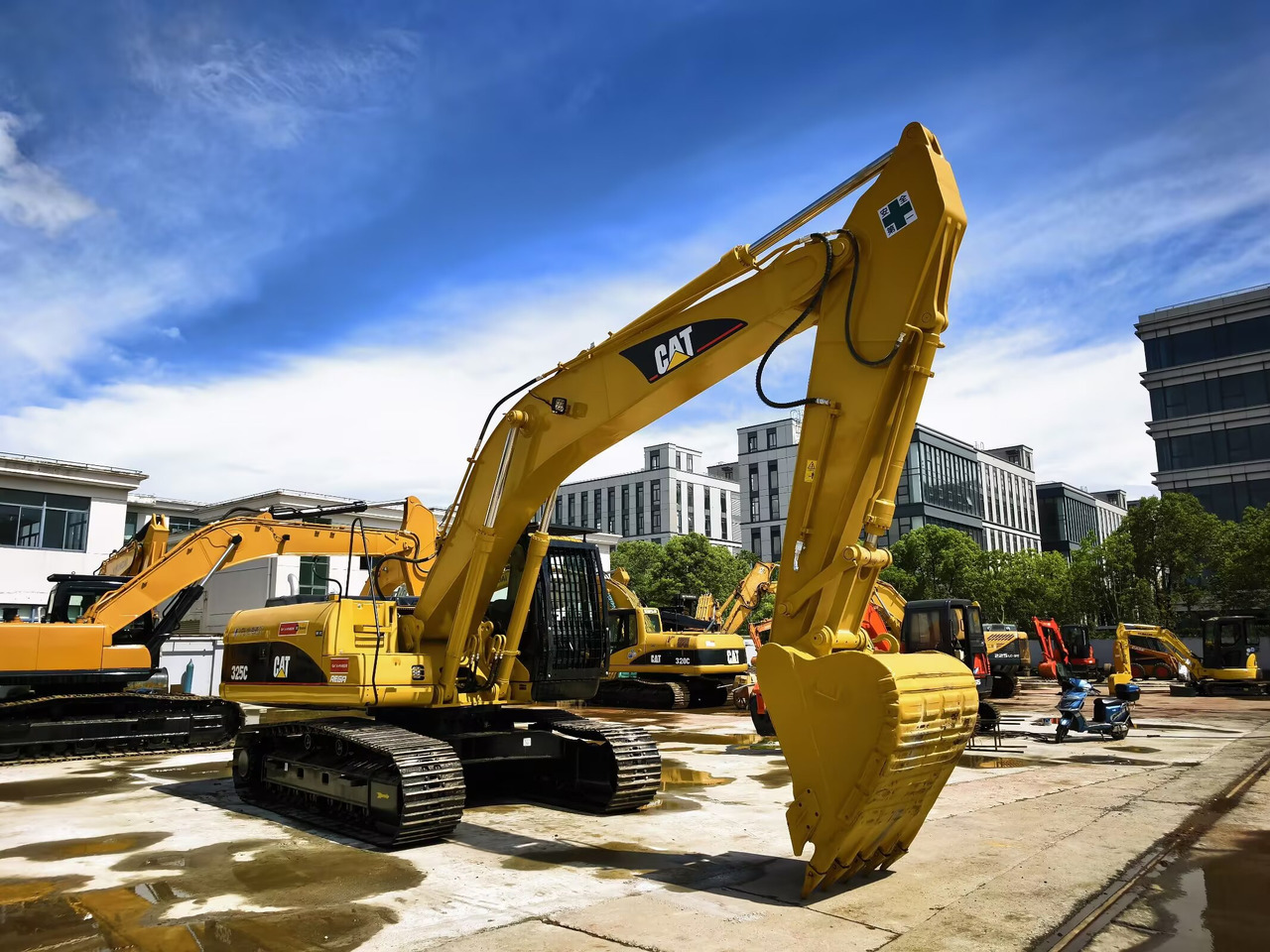CAT 325C - Lintekskavaator: pilt 4 CAT 325C - Lintekskavaator: pilt 4