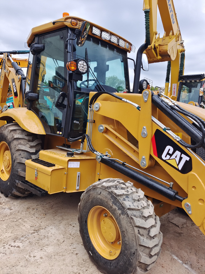 CAT 420F 2 100% NEW - Ekskavaator-laadur: pilt 1 CAT 420F 2 100% NEW - Ekskavaator-laadur: pilt 1